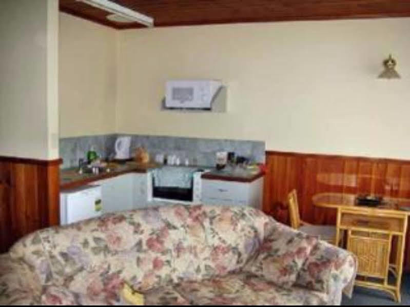 Kitty'S Cottages - Managed By Big4 Strahan Holiday Retreat Buitenkant foto